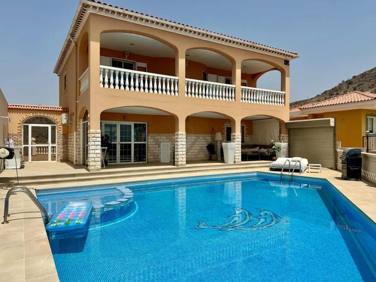 Big villa in Arguineguín